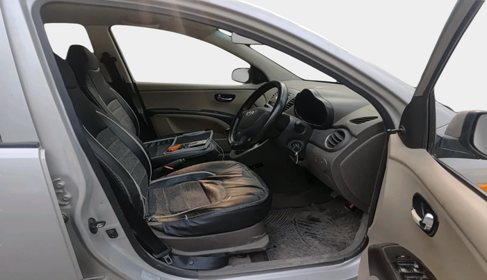 2014 Hyundai i10 MAGNA 1.1, Petrol, Manual, 87,045 km, interior