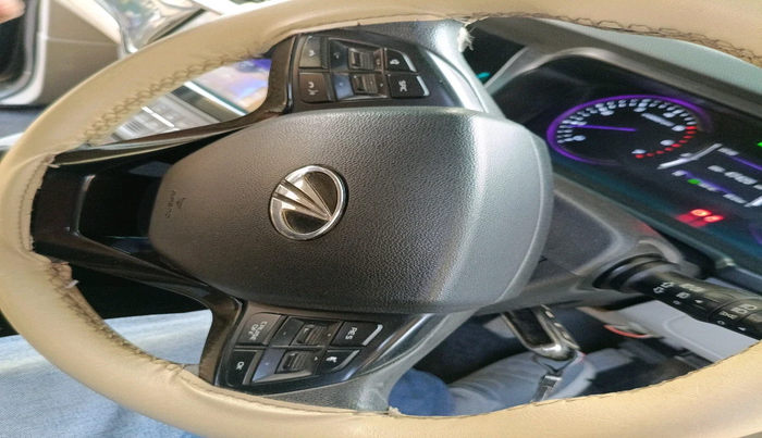 2019 Mahindra MARAZZO M8 7 STR, Diesel, Manual, 47,420 km, interior