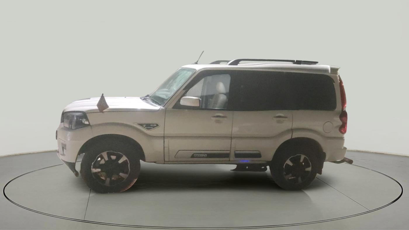 2022 Mahindra SCORPIO CLASSIC S11 MT 7S CC, Diesel, Manual, 56,030 km, exterior