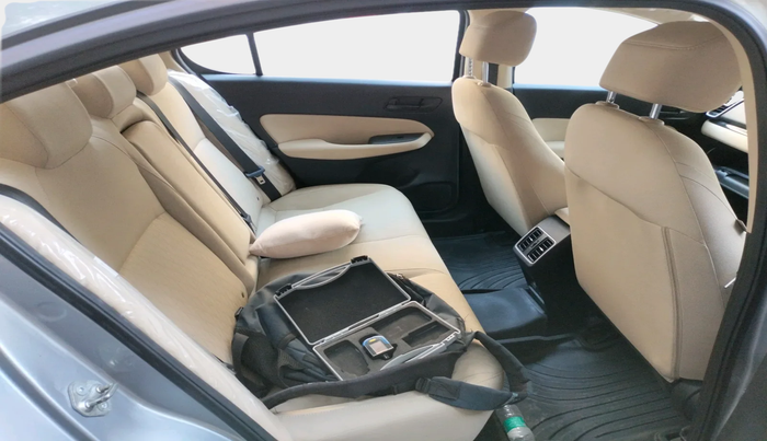 2022 Honda City 1.5L I-VTEC V MT 5TH GEN, Petrol, Manual, 66,337 km, interior