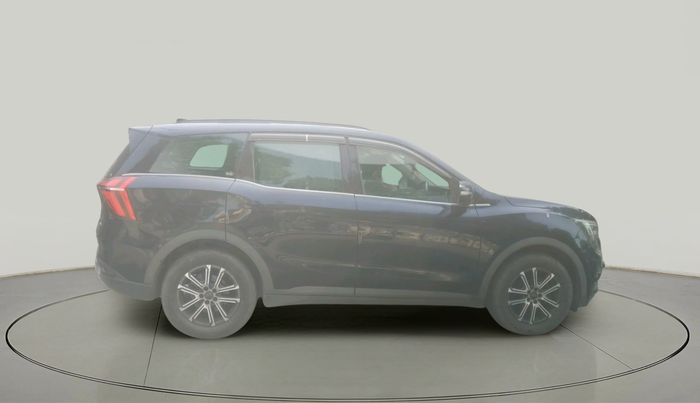 2022 Mahindra XUV700 AX 7 D AT 7 STR, Diesel, Automatic, 37,361 km, exterior