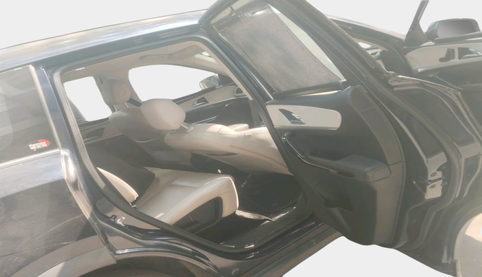 2022 Mahindra XUV700 AX 7 D AT 7 STR, Diesel, Automatic, 37,361 km, interior