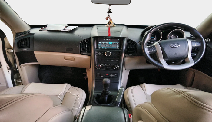 2016 Mahindra XUV500 W8 1.99, Diesel, Manual, 1,51,416 km, interior