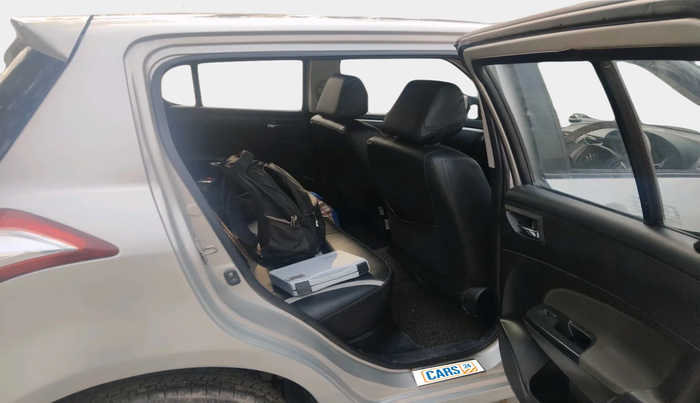 2014 Maruti Swift VXI, Petrol, Manual, 70,847 km, interior