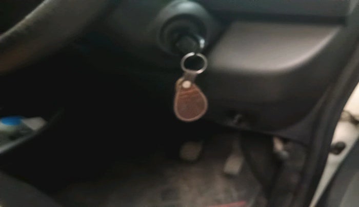 2016 Renault Kwid RXT 1.0 AMT, Petrol, Automatic, 52,249 km, interior