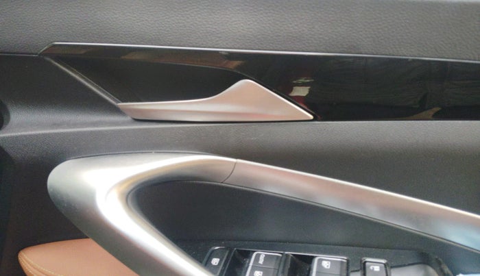 2022 MG HECTOR PLUS SHARP 1.5 PETROL TURBO CVT 6-STR, Petrol, Automatic, 19,063 km, interior