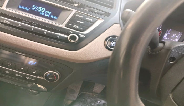 2015 Hyundai Elite i20 SPORTZ 1.2 (O), Petrol, Manual, 92,294 km, interior