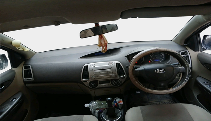 2011 Hyundai i20 MAGNA 1.2, Petrol, Manual, 1,07,819 km, interior