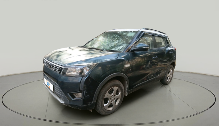 2019 Mahindra XUV300 W6 1.5 DIESEL, Diesel, Manual, 1,07,006 km, exterior