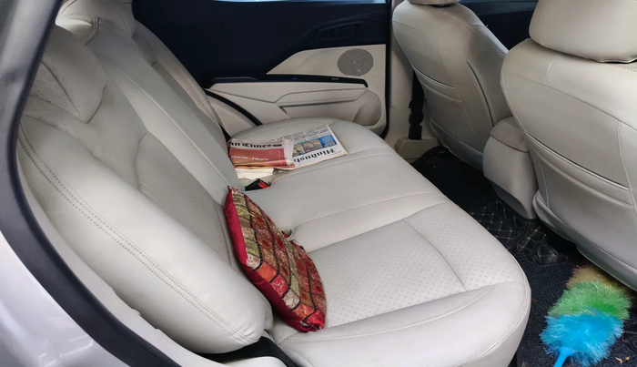 2022 Mahindra XUV300 W4 1.5 DIESEL, Diesel, Manual, 64,419 km, interior