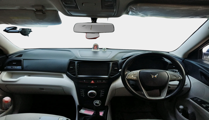 2022 Mahindra XUV300 W4 1.5 DIESEL, Diesel, Manual, 64,419 km, interior