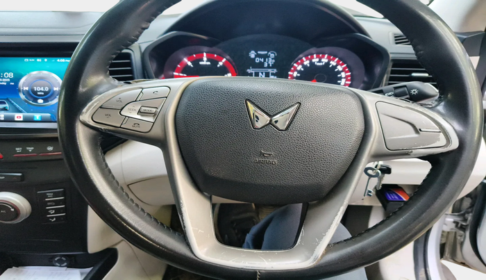 2022 Mahindra XUV300 W4 1.5 DIESEL, Diesel, Manual, 64,419 km, interior