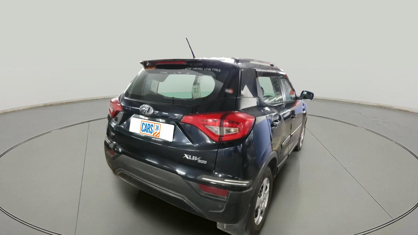 2020 Mahindra XUV300 W6 1.2 PETROL, Petrol, Manual, 57,338 km, exterior