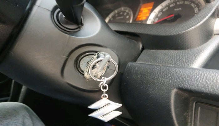 2013 Maruti Swift VXI, Petrol, Manual, 51,711 km, interior