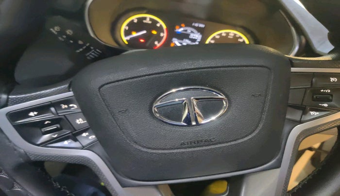 2023 Tata Safari XT PLUS, Diesel, Manual, 53,176 km, interior