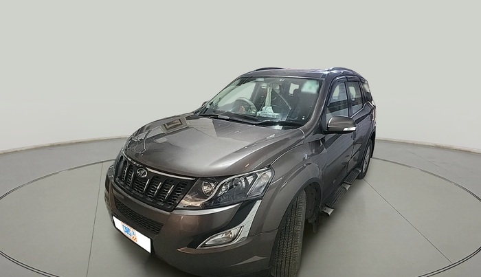 2017 Mahindra XUV500 W10, Diesel, Manual, 55,494 km, exterior