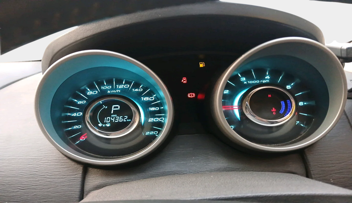 2017 Mahindra XUV500 W10 AT 1.99, Diesel, Automatic, 1,04,500 km, interior