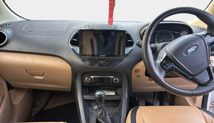 2017 Ford Figo Aspire TITANIUM 1.2 PETROL, Petrol, Manual, 87,145 km, interior
