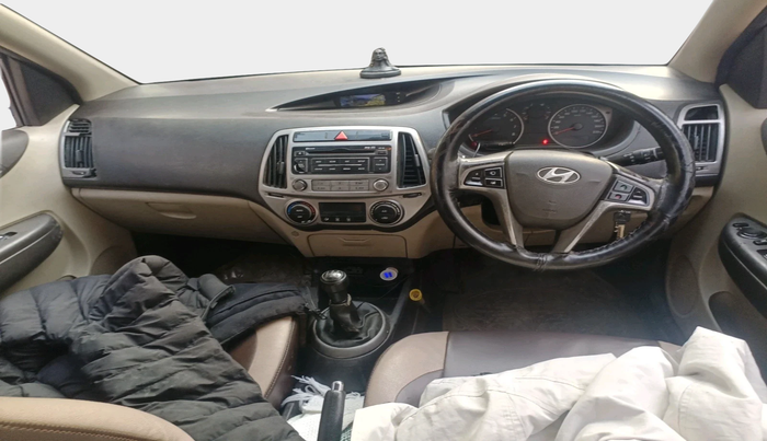 2012 Hyundai i20 SPORTZ 1.2, Petrol, Manual, 65,332 km, interior
