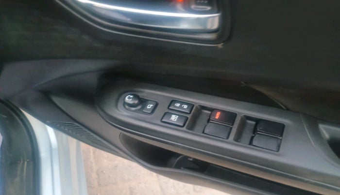 2024 Maruti Swift VXi (O) AMT, Petrol, Automatic, 15,582 km, interior