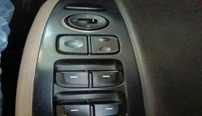 2017 Hyundai Grand i10 SPORTZ (O) 1.2 KAPPA VTVT, Petrol, Manual, 1,30,298 km, interior