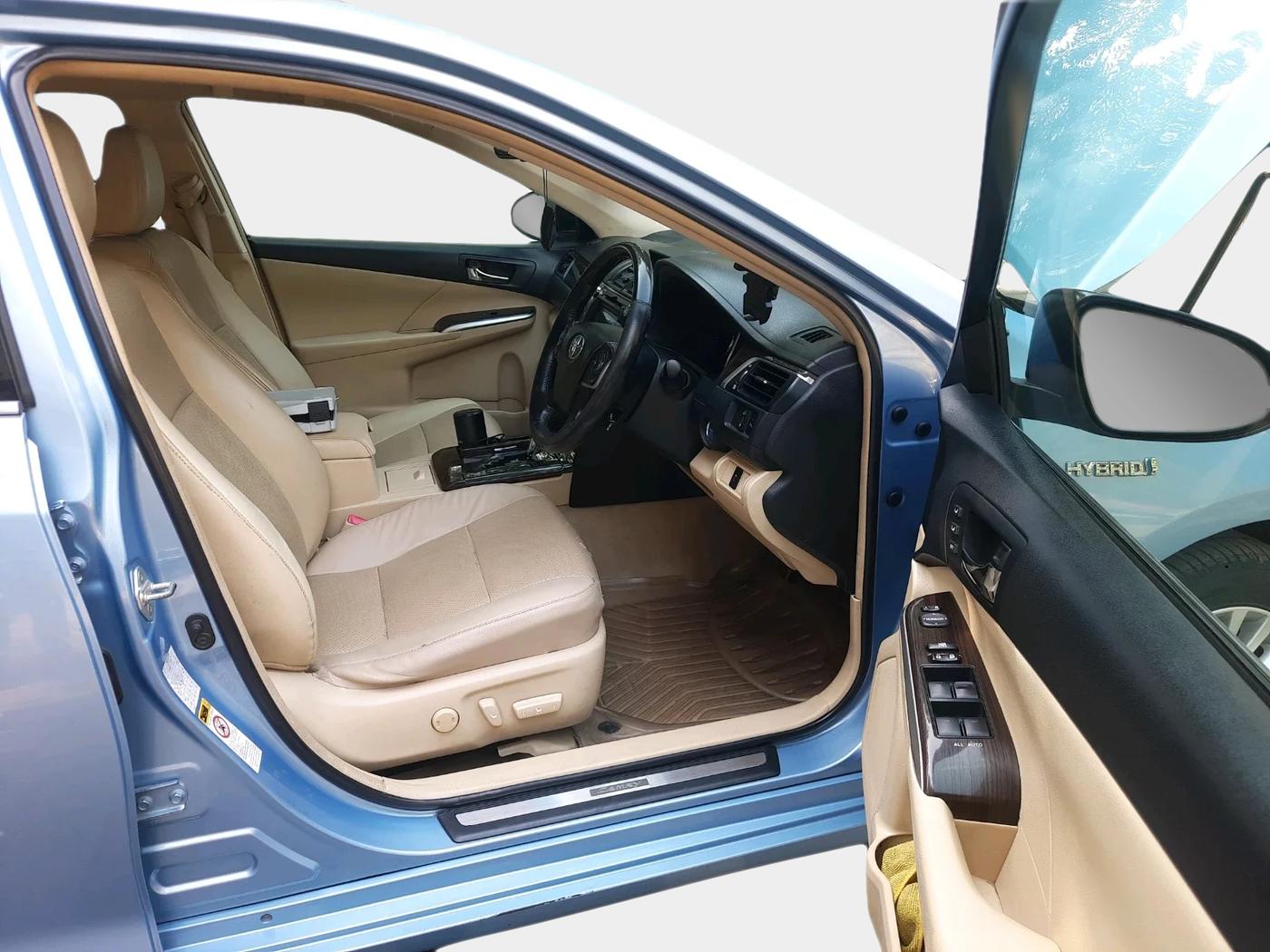 2016 Toyota Camry HYBRID, Hybrid, Automatic, 68,131 km, interior