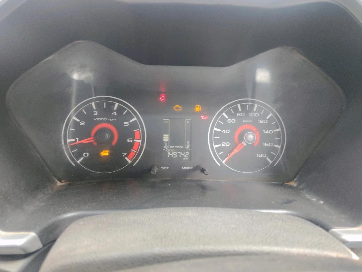 2018 Mahindra Kuv100 K2 TRIP CNG, CNG, Manual, 1,49,742 km, interior
