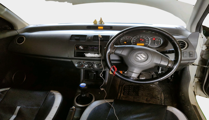 2011 Maruti Swift VXI, Petrol, Manual, 1,34,001 km, interior