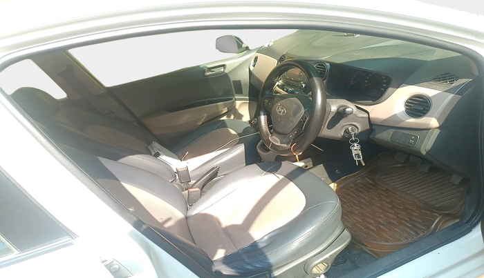 2014 Hyundai Xcent S 1.2, Petrol, Manual, 73,705 km, interior