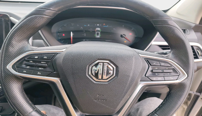 2019 MG HECTOR SHARP 2.0 DIESEL, Diesel, Manual, 1,22,631 km, interior