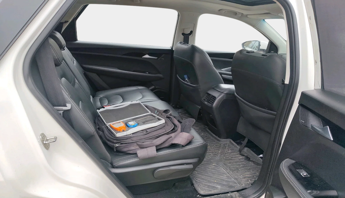 2019 MG HECTOR SHARP 2.0 DIESEL, Diesel, Manual, 1,22,631 km, interior