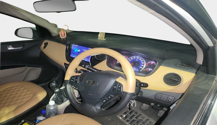 2017 Hyundai Grand i10 SPORTZ 1.2 KAPPA VTVT, Petrol, Manual, 89,699 km, interior