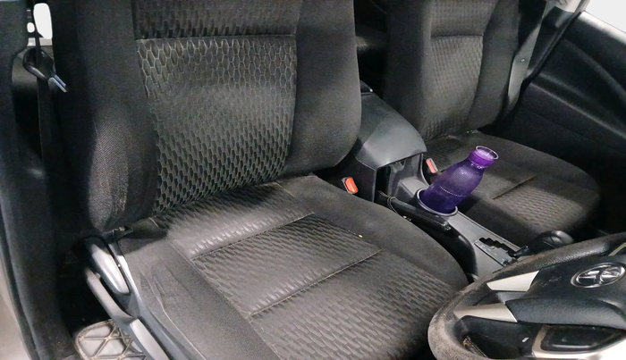 2020 Toyota Innova Crysta 2.8 GX AT 8 STR, Diesel, Automatic, 99,778 km, interior
