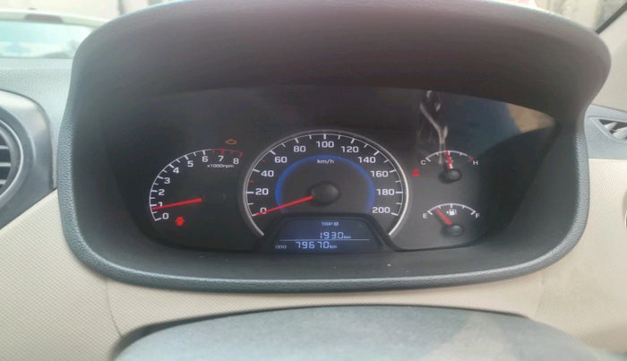 2017 Hyundai Grand i10 SPORTZ 1.2 KAPPA VTVT, Petrol, Manual, 8,05,000 km, interior