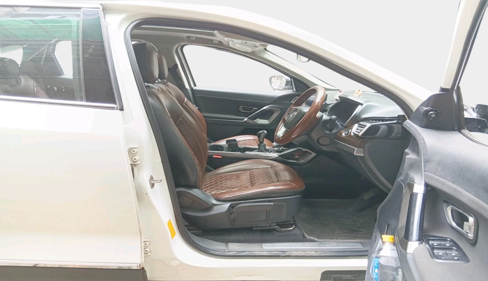 2021 Tata Harrier XT PLUS 2.0L KRYOTEC, Diesel, Manual, 76,886 km, interior