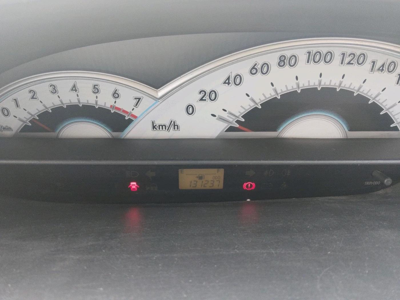 2011 Toyota Etios VX, CNG, Manual, 1,31,237 km, interior