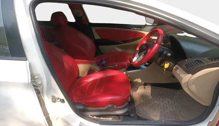 2013 Hyundai Verna FLUIDIC 1.6 VTVT SX, Petrol, Manual, 85,990 km, interior
