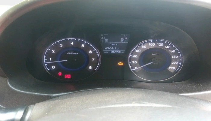 2013 Hyundai Verna FLUIDIC 1.6 VTVT SX, Petrol, Manual, 85,990 km, interior