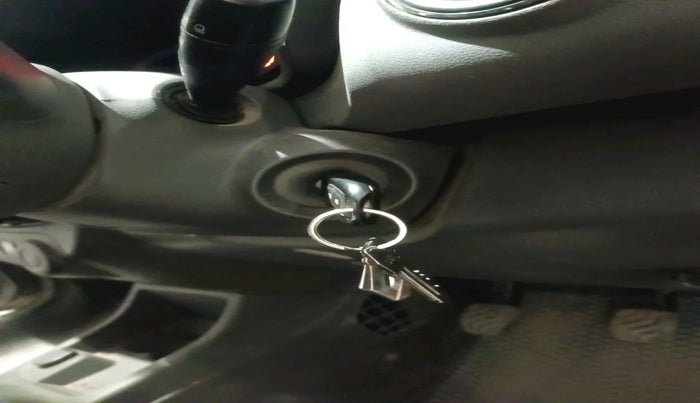 2016 Renault Kwid RXT 0.8, Petrol, Manual, 9,717 km, interior