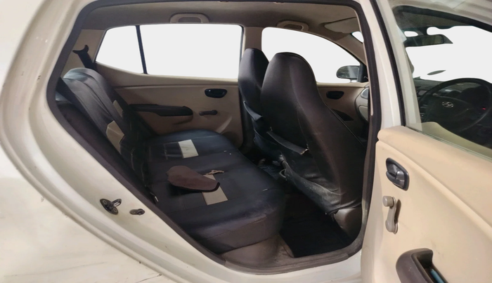 2011 Hyundai i10 ERA 1.1, Petrol, Manual, 1,20,355 km, interior