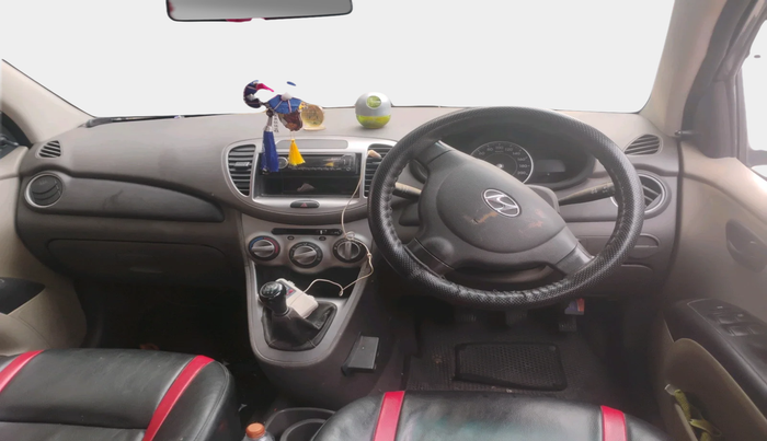 2013 Hyundai i10 MAGNA 1.2, Petrol, Manual, 80,546 km, interior