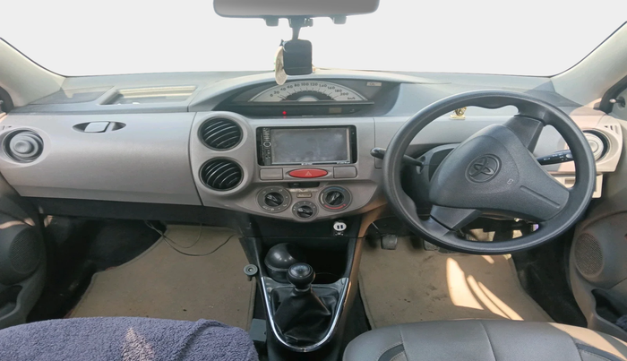 2011 Toyota Etios G, Petrol, Manual, 1,16,259 km, interior