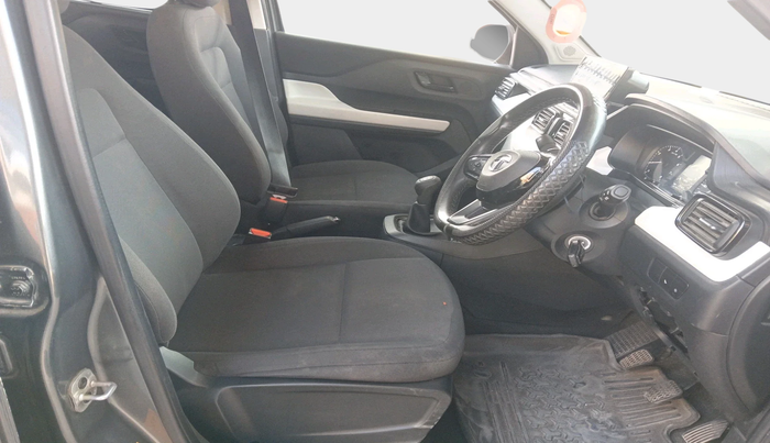 2023 Tata PUNCH PURE MT, Petrol, Manual, 20,489 km, interior