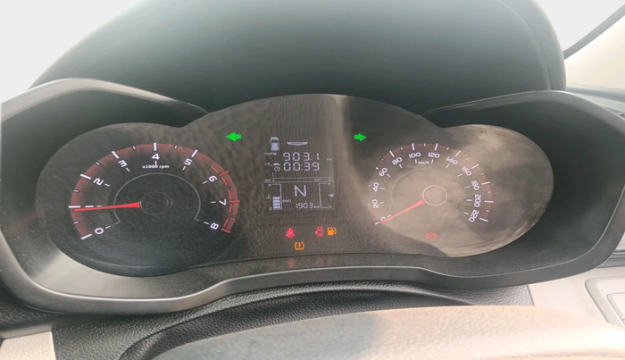 2023 Mahindra XUV300 W4 1.2 PETROL, Petrol, Manual, 1,903 km, interior