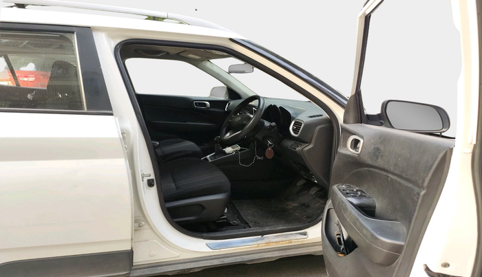 2019 Hyundai VENUE S 1.2, Petrol, Manual, 43,330 km, interior