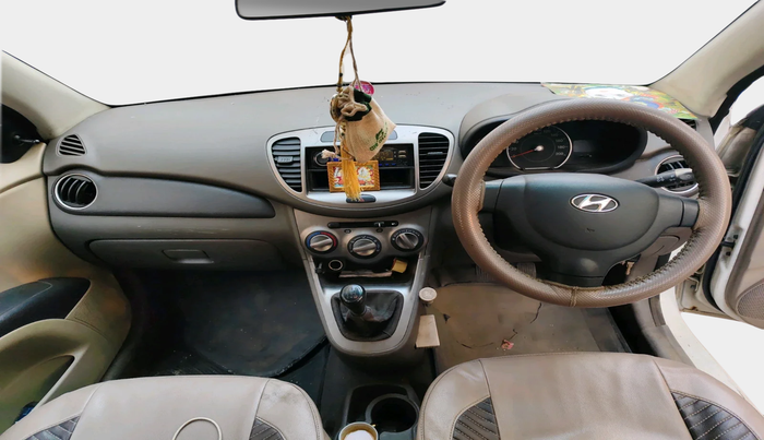 2013 Hyundai i10 MAGNA 1.1, Petrol, Manual, 90,596 km, interior