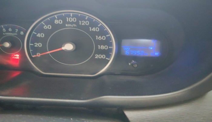 2014 Hyundai i10 MAGNA 1.1, Petrol, Manual, 67,952 km, interior