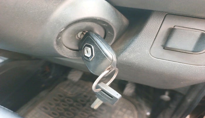 2020 Renault Kwid RXT 1.0 (O), Petrol, Manual, 48,010 km, interior