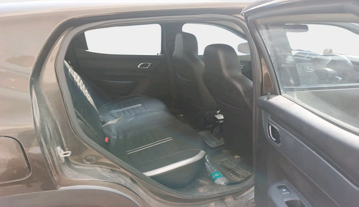 2020 Renault Kwid RXT 1.0 (O), Petrol, Manual, 48,010 km, interior