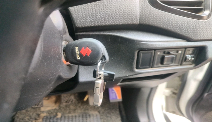 2019 Maruti Vitara Brezza VDI, Diesel, Manual, 1,16,171 km, interior